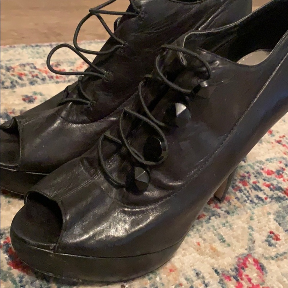 Vince Camino black heels